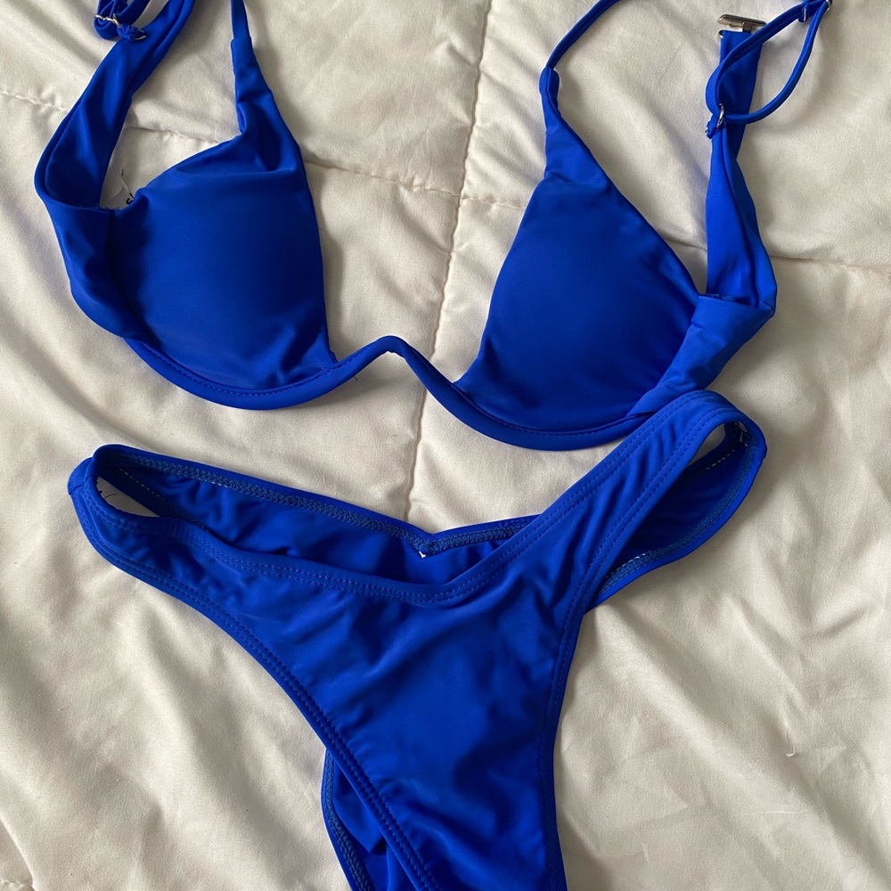 Swim suit